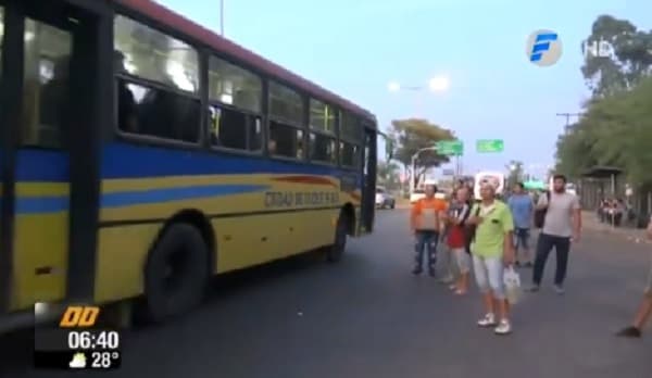 Pasajeros advierten escasez de buses