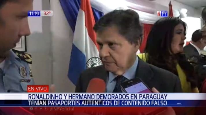 Pasaporte fue adulterado y cédula es falsa, confirma ministro