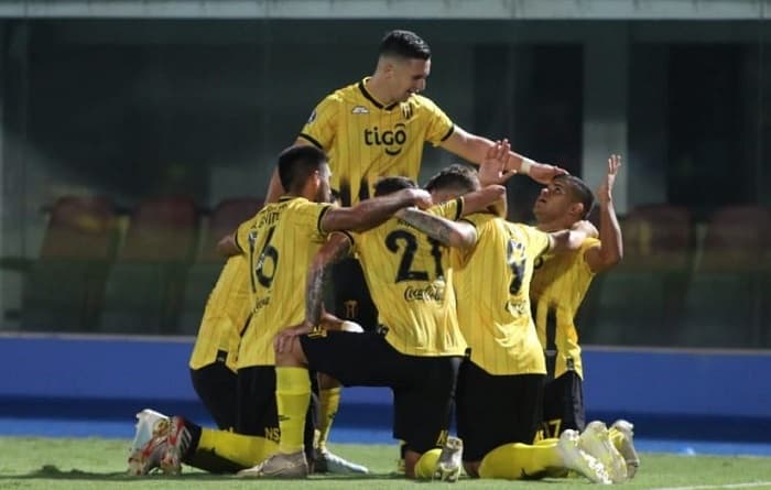 Guaraní recibe a Bolívar en la Nueva Olla