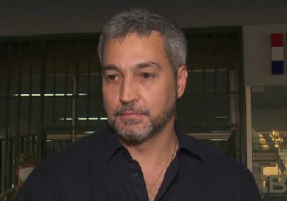 Abdo Benítez anuncia cierre parcial de fronteras