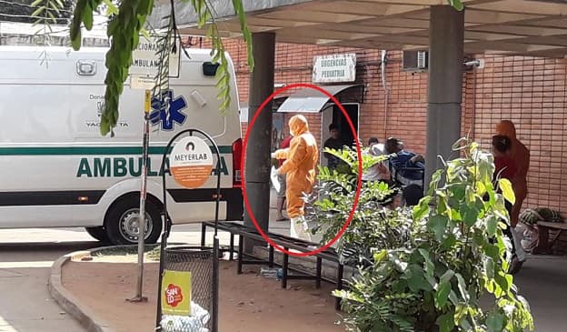 Traslado con trajes alarma a pacientes en Calle’i