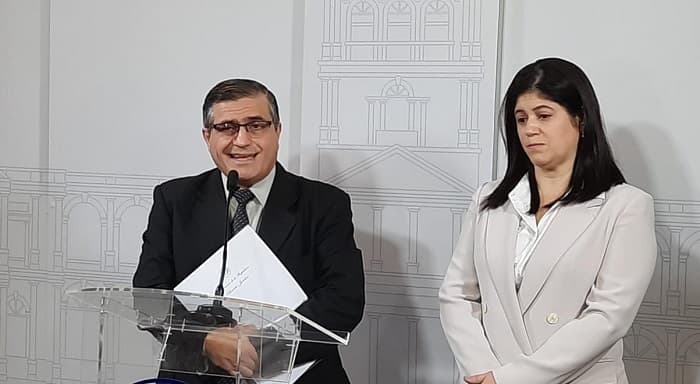 Disuelven fundación de Dalia López