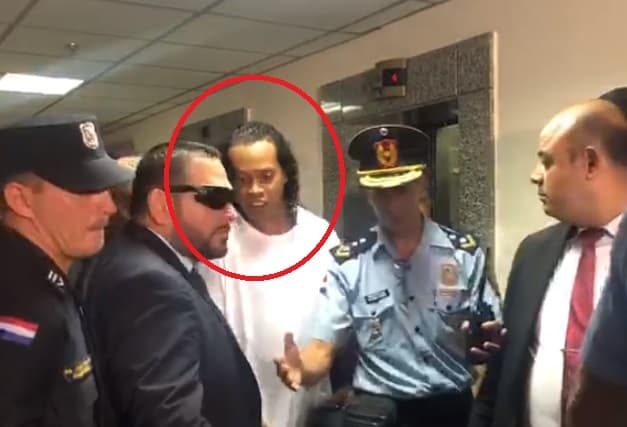 Ronaldinho se somete a juez para finiquitar su caso