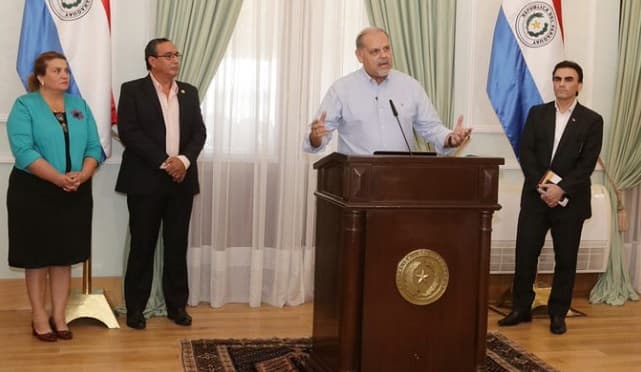 Esperarán licitación para distribuir kits de alimentos