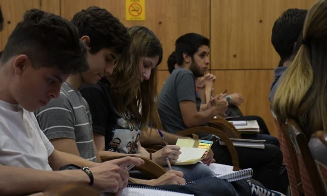 Universidades privadas ofrecen descuentos y exoneraciones a alumnos