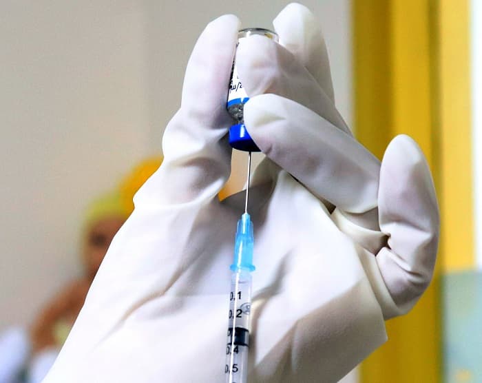 Padres denuncian postergación de inmunización para bebés prematuros