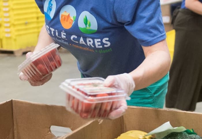 Donan más de G. 650 millones a la Cruz Roja y el Banco de Alimentos