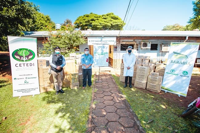 Empresa dona kits de seguridad para médicos