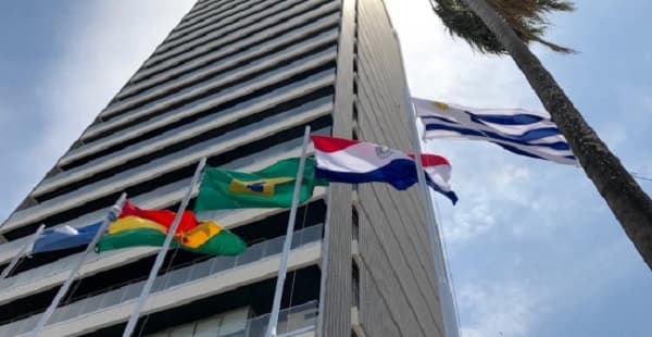 Banco de Desarrollo dona USD 200 mil para compra de insumos médicos