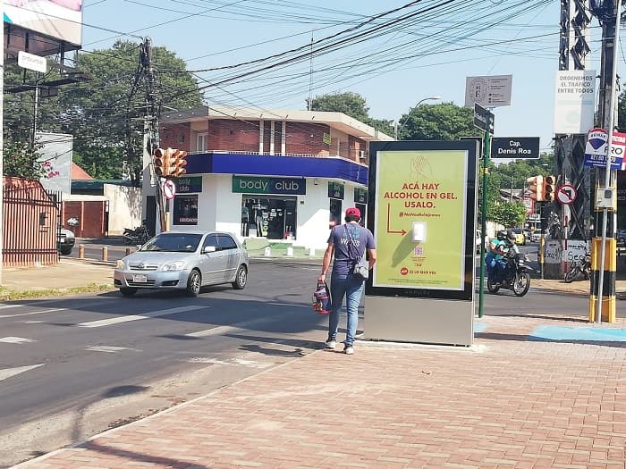 Colocan carteles con desinfectantes en Asunción