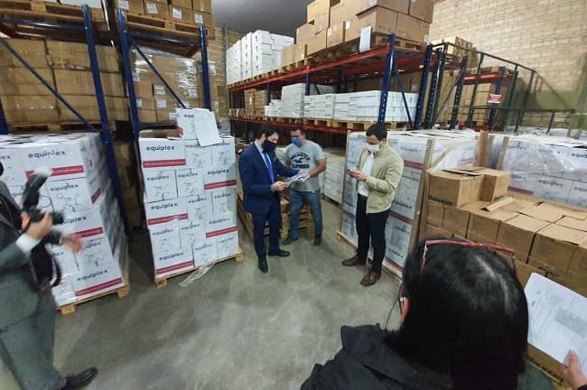 Fiscales incautan insumos médicos en allanamiento