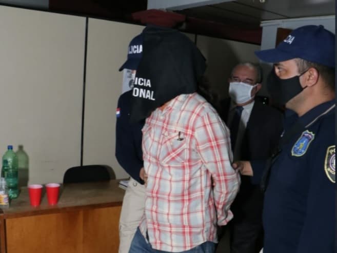 Jueza envía a prisión a madre y padrastro de Juliette