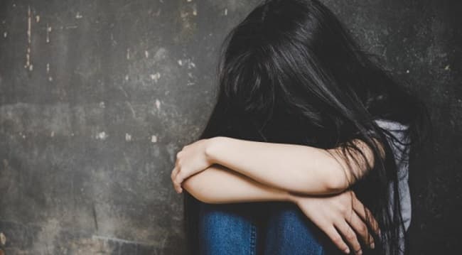 Imputan a mujer que intentó asfixiar a su hija “por venganza”