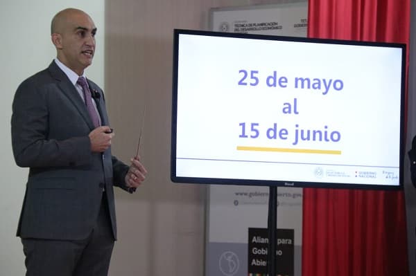 Mazzoleni asegura que nivel de contagiosidad disminuyó