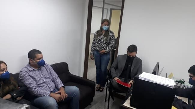 Prisión domiciliaria para pareja involucrada en compra de Dinac