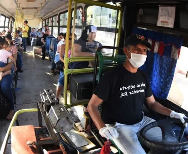 Usuarios denuncian reguladas de buses y Cetrapam niega tal situación