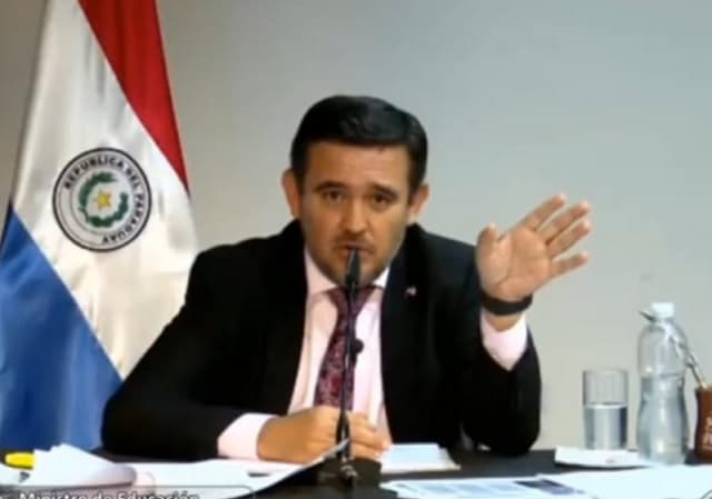 Senadores emiten su voto de censura para Petta