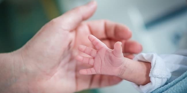 Dos bebés prematuros mueren ante falta de terapia neonatal en PJC