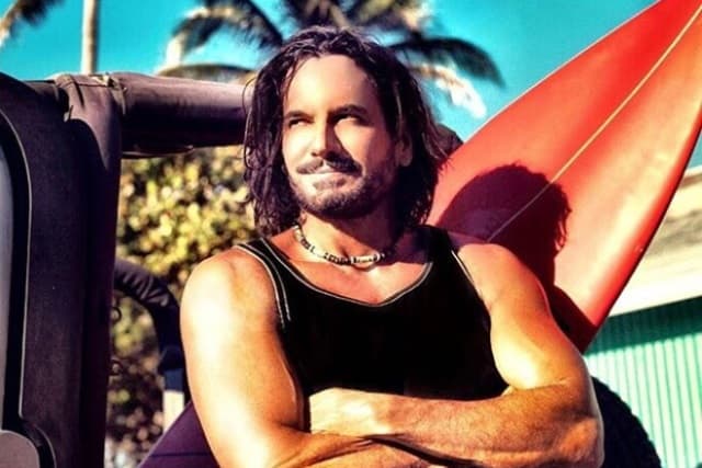 Mario Cimarro acusa a Telemundo de fomentar discriminación