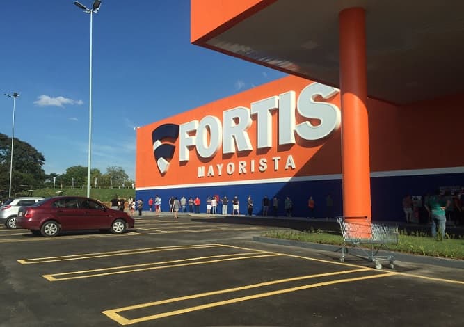Fortis sostiene que son “fotos distorsionadas” las que corren