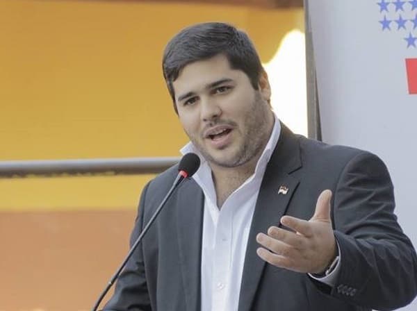 Denuncian esquema de desvío de dinero en la Municipalidad de Ñemby