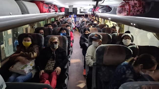60 compatriotas llegan este sábado desde Argentina