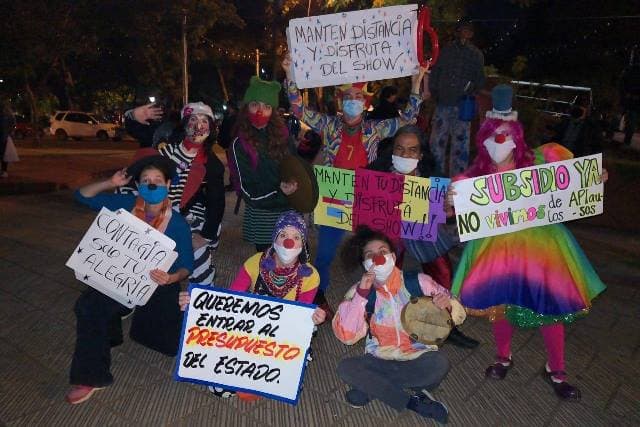 Piden subsidios para artistas