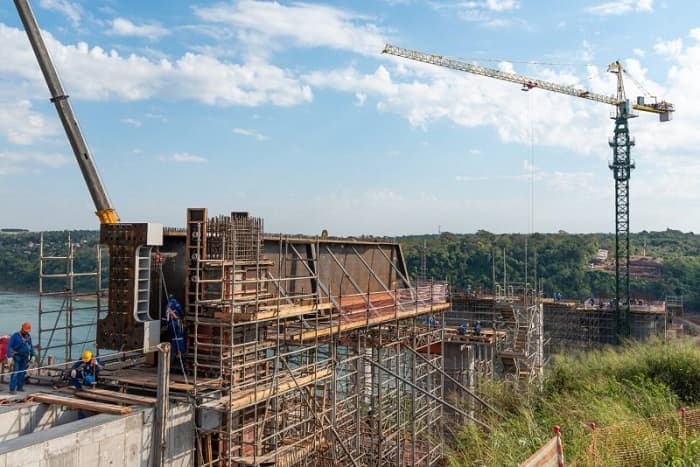 Puente de la Integración avanza y emplea a 400 personas