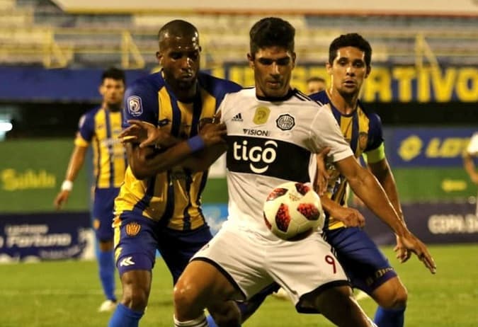 Olimpia salva un empate en Luque