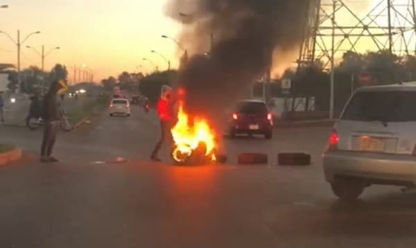 Decenas de detenidos tras disturbios en Ciudad del Este