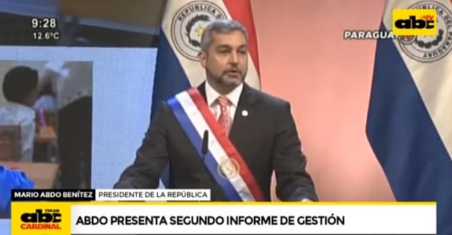 “La educación en Paraguay no se detuvo”, asegura Abdo Benítez