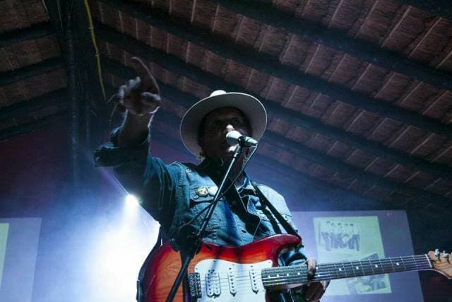 Rolando Percy internado con Covid-19