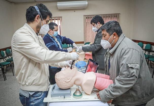 Verifican capacitación de profesionales para el manejo de respiradores