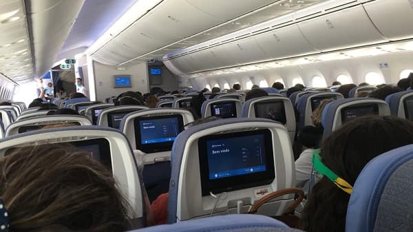 Más de 300 paraguayos vuelven al país desde España