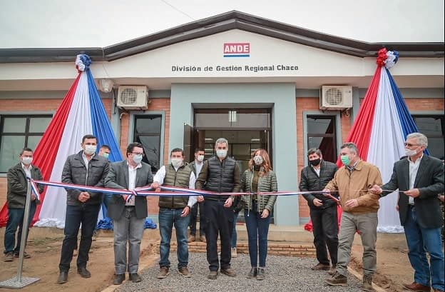 Abdo Benítez suma un mes más de exoneración de factura de la ANDE