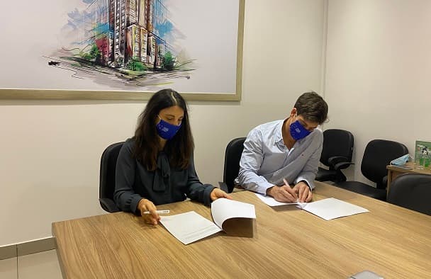 Empresas firman convenio para apoyar a la formación de emprendedores