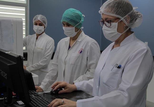 Nueve funcionarios del Laboratorio Central dan positivo a Covid-19