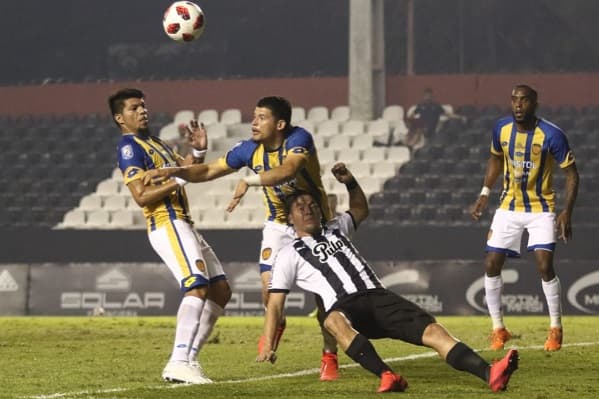 Libertad tropieza ante Luqueño