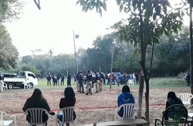 Fiscala irrumpe en torneo de piki en propiedad de la familia de Richart Báez