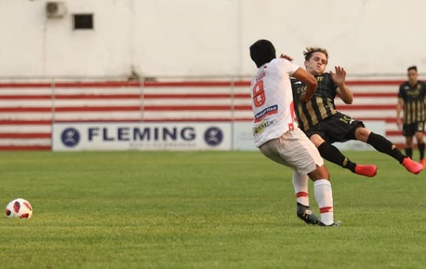 River Plate sorprende y le gana a Guaraní