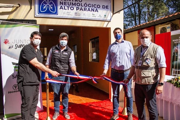 Con ayuda de empresa, inauguran centro de neumología en el este