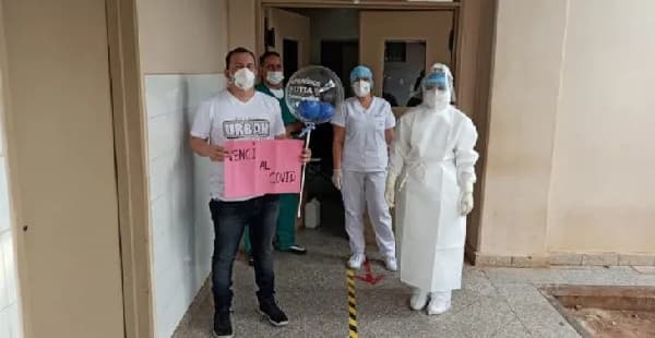 Dos personas abandonan UTI tras recuperarse del Covid-19