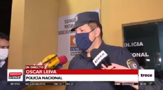 Asaltantes llevan dinero y perfumes de farmacia