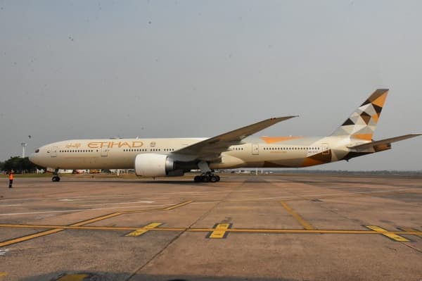 Paraguay recibe 6 toneladas de insumos donados por Emiratos Árabes