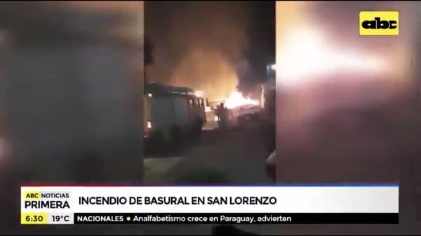 Incendio de basural pone en peligro a viviendas en San Lorenzo