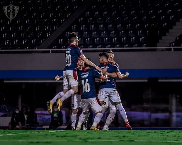 Cerro juega ante Libertad para coronarse campeón
