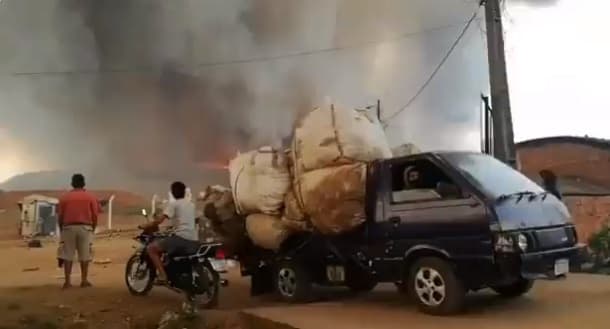 Familias son acogidas en albergues por el incendio en Cateura