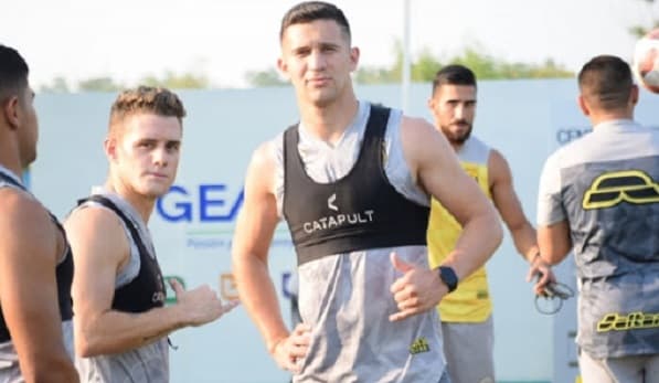 Jorge Morel da positivo a Covid-19 y queda excluido de la Albirroja