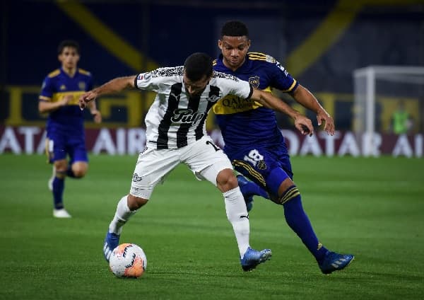 Libertad empata en la Bombonera