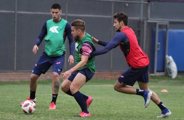 17 positivos en Nacional obligan a postergar partido ante Cerro